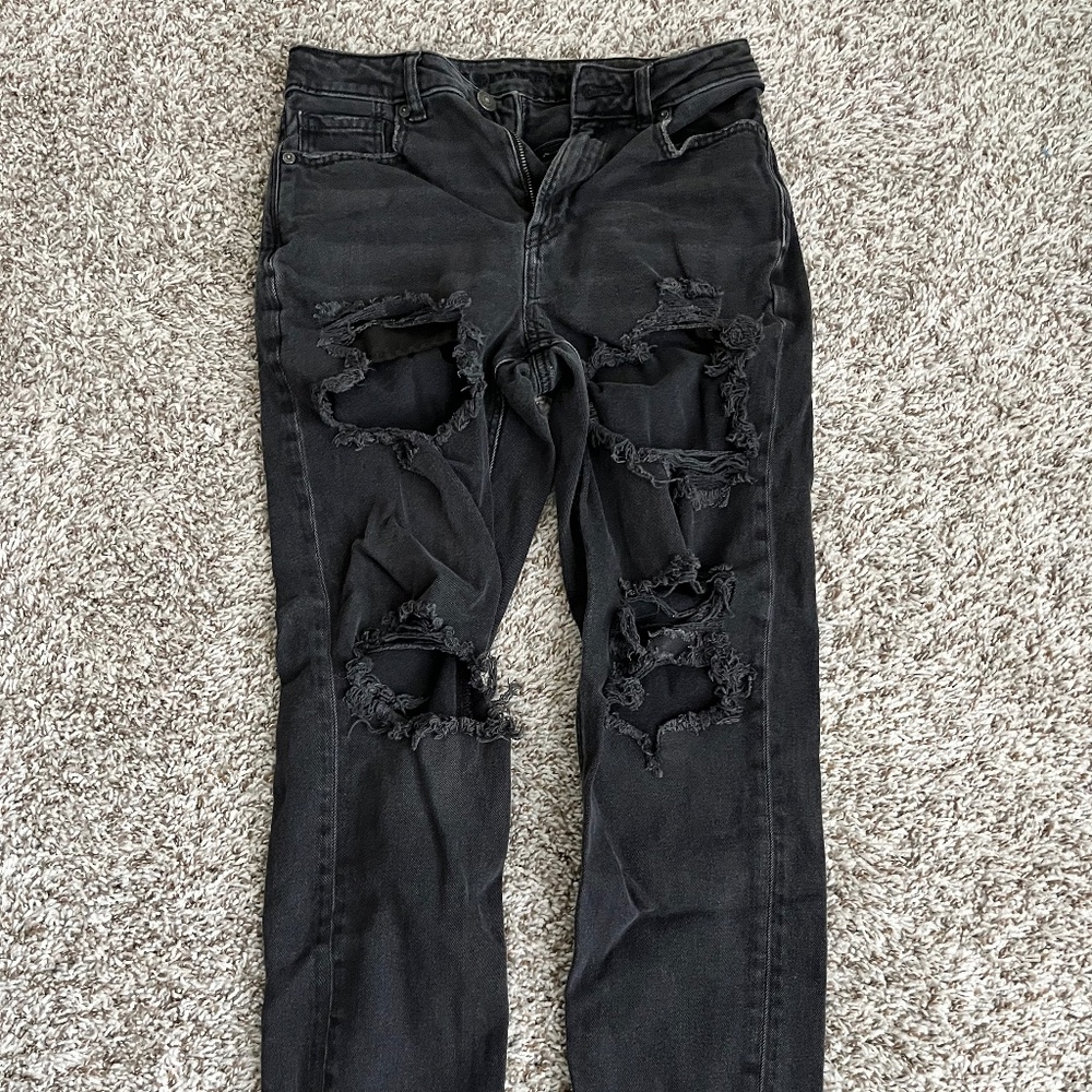 Black Distressed American Eagle Mom Jeans